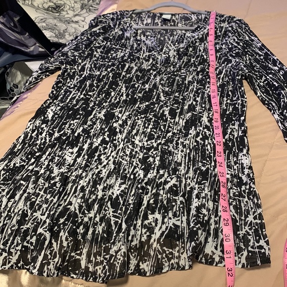 Catherine’s Blouse - Picture 8 of 8